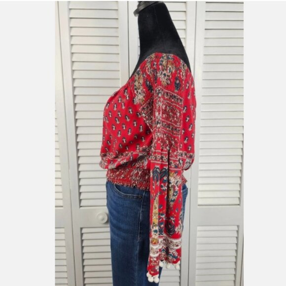 Band of Gypsies Red Off Shoulder Boho Top M Cropped Floral Bell Sleeve Fringe - Picture 5 of 10
